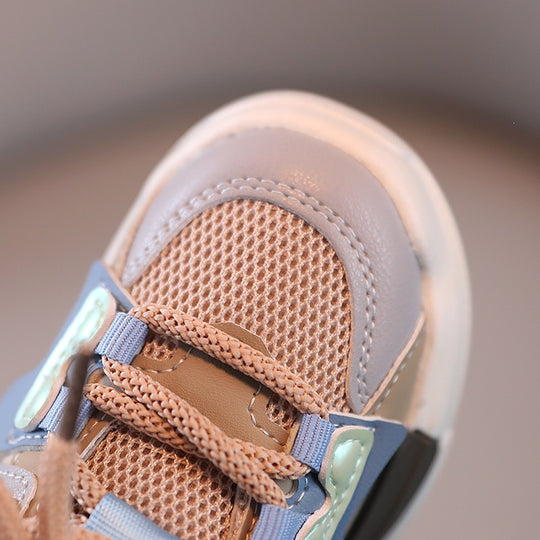 Damen Gepolsterte Freizeit‑Sneaker mit Mesh‑Einsätzen und dämpfender Plateausohle Shop Nory