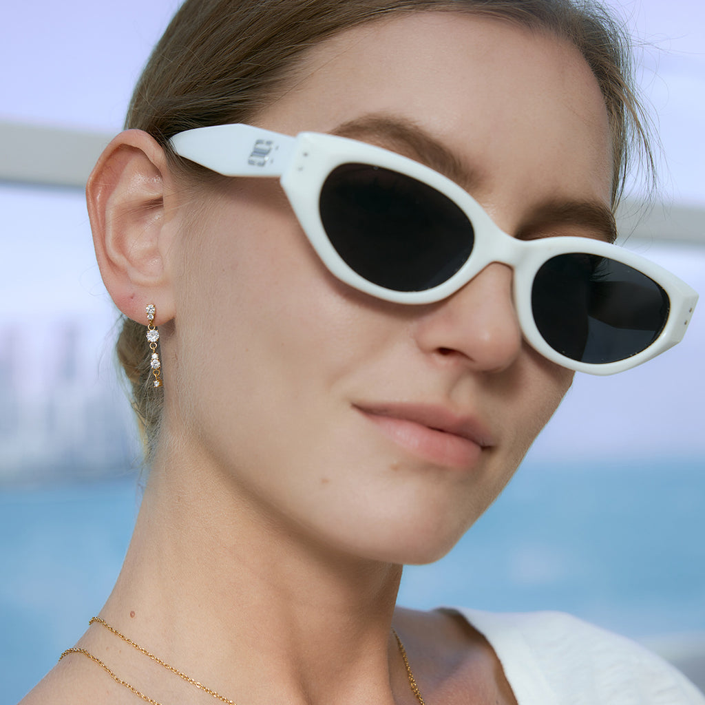 Damen Ohrhänger mit funkelnden Zirkonia und hochwertiger Edelstahlverarbeitung Shop Nory