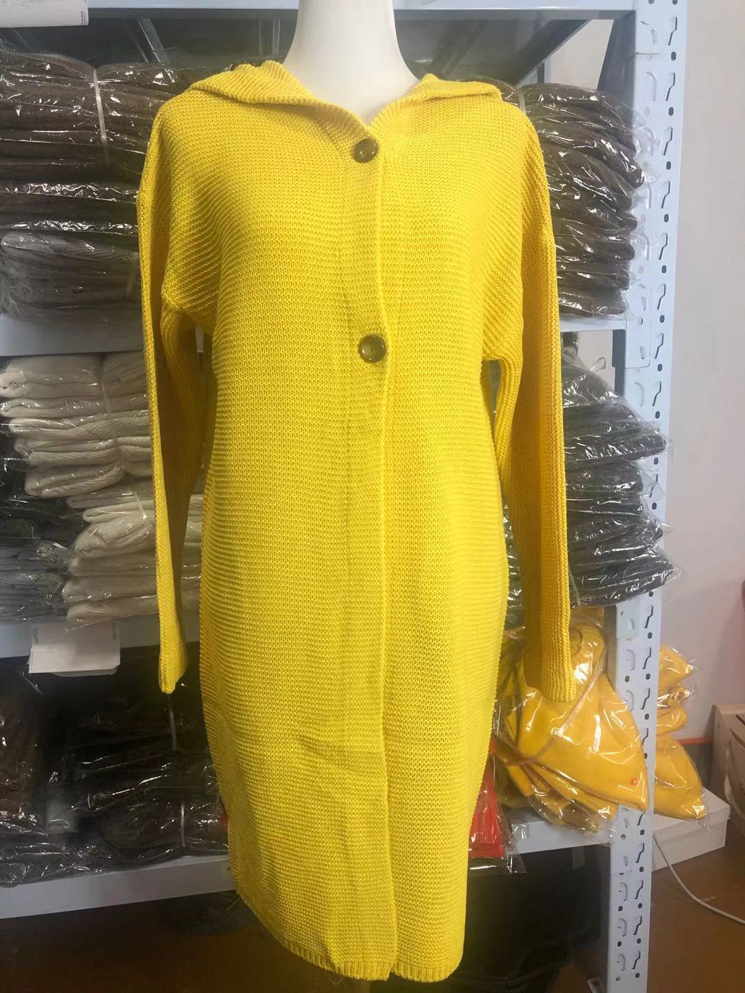 Damen Kapuzen-Strickmantel mit Oversize-Schnitt und Knopfleiste Shop Nory