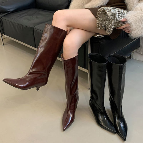 Damen Hochschaftige spitz zulaufende Stiefel aus Glattleder mit schlanker Silhouette Shop Nory
