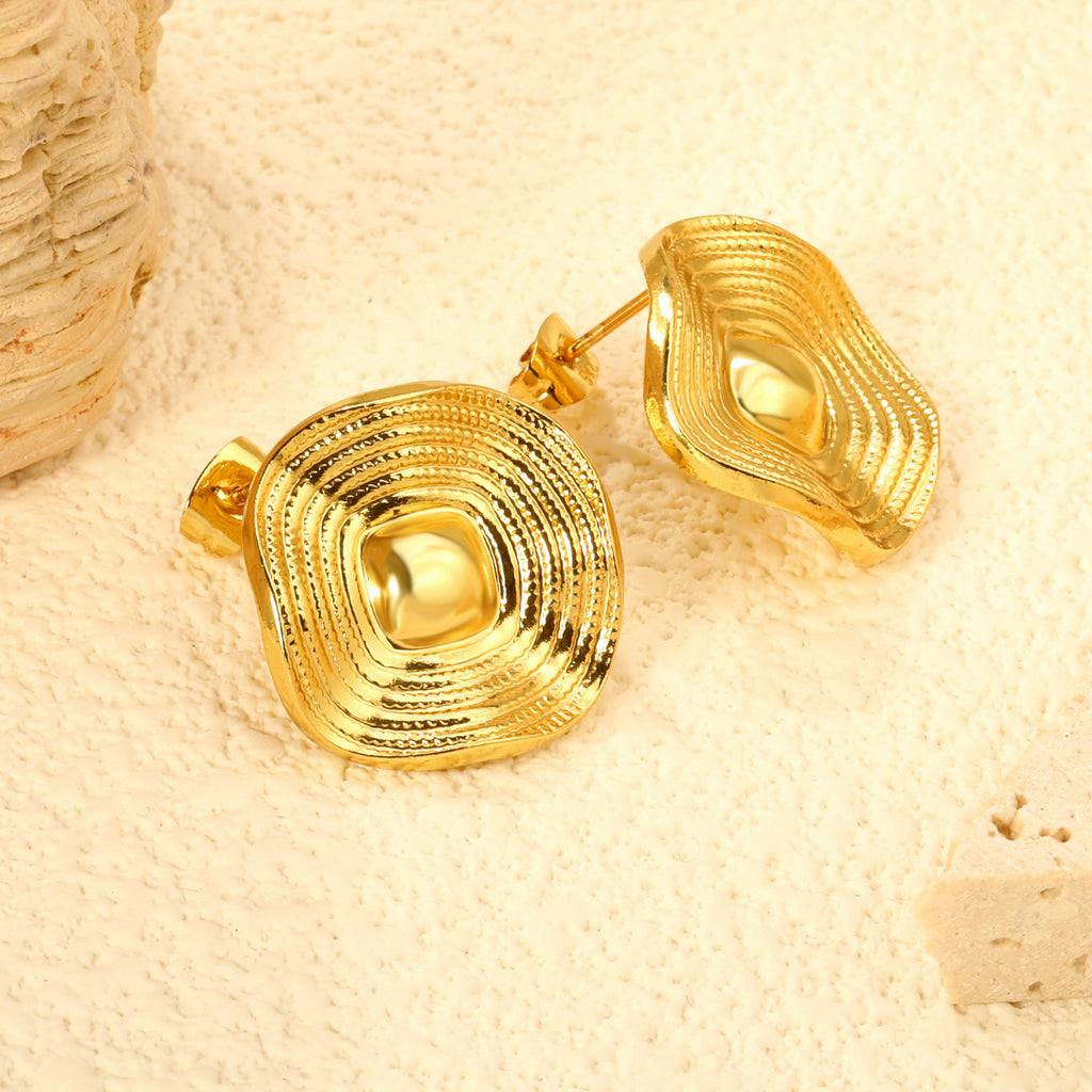 Damen Hängende Ohrringe mit Sonnensymbol und detailreicher Goldoberfläche Shop Nory
