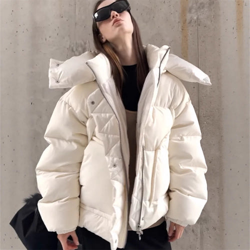 Damen Oversize Wattierte Pufferjacke mit extra hohem Stehkragen, zweifachem Frontreißverschluss und kastiger Silhouette Shop Nory