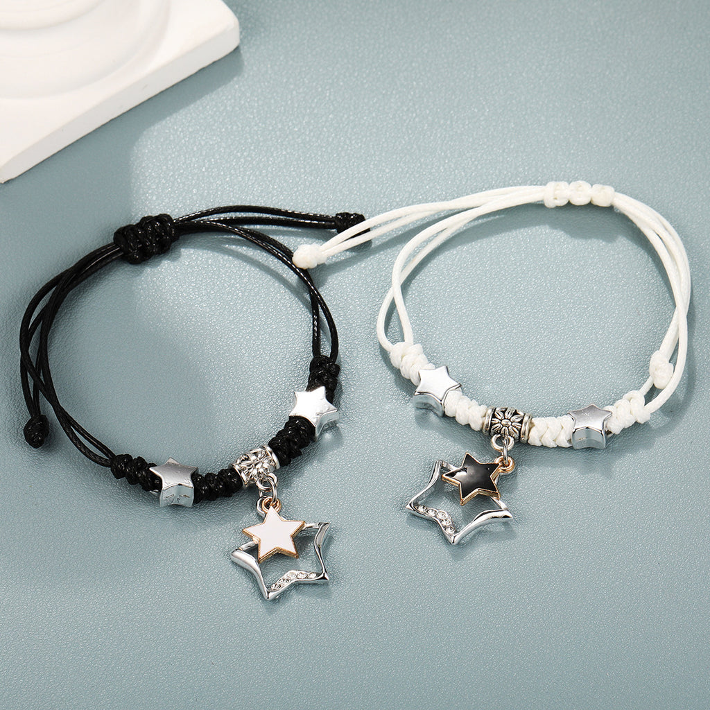 Damenarmband mit funkelnden Sternanhängern Shop Nory