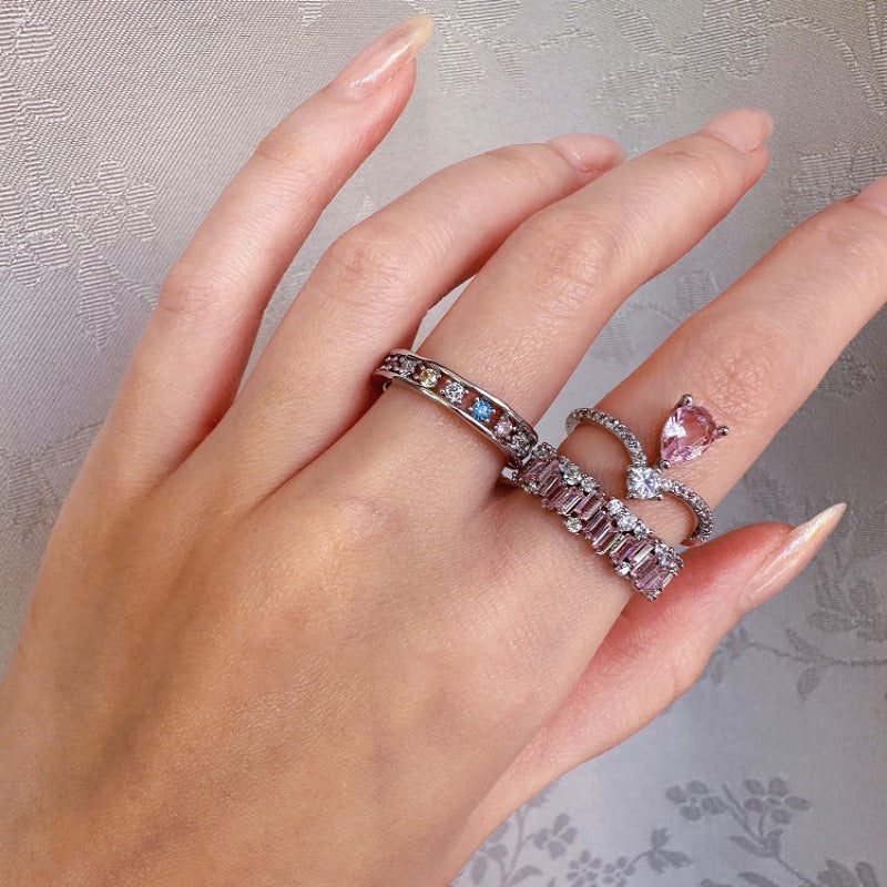 Damenring mit funkelnden Zirkonia und elegantem Design Shop Nory