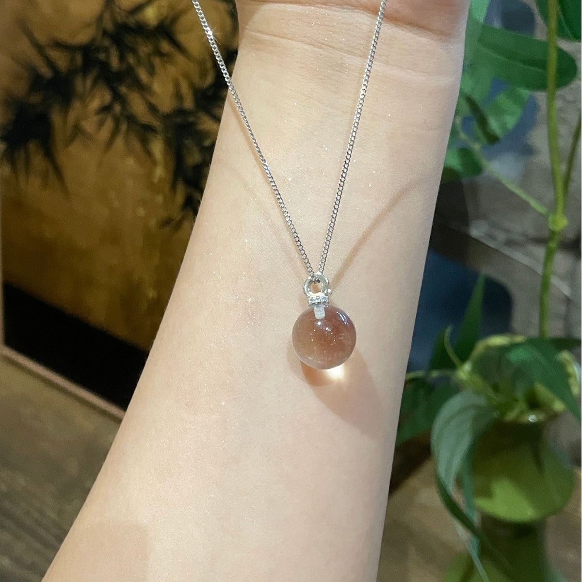 Damen Halskette mit elegantem, runden Anhänger aus hochwertigem Halbedelstein Shop Nory