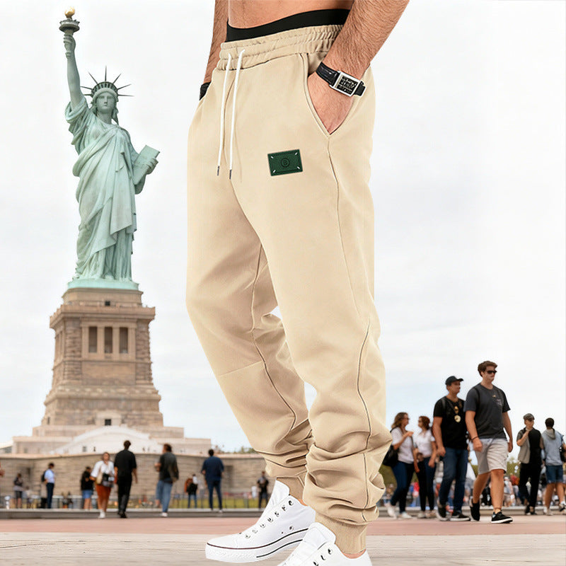 Herren Slim-Fit Sweat-Jogger mit elastischem Bund, Tunnelzug und gerippten Bündchen Shop Nory