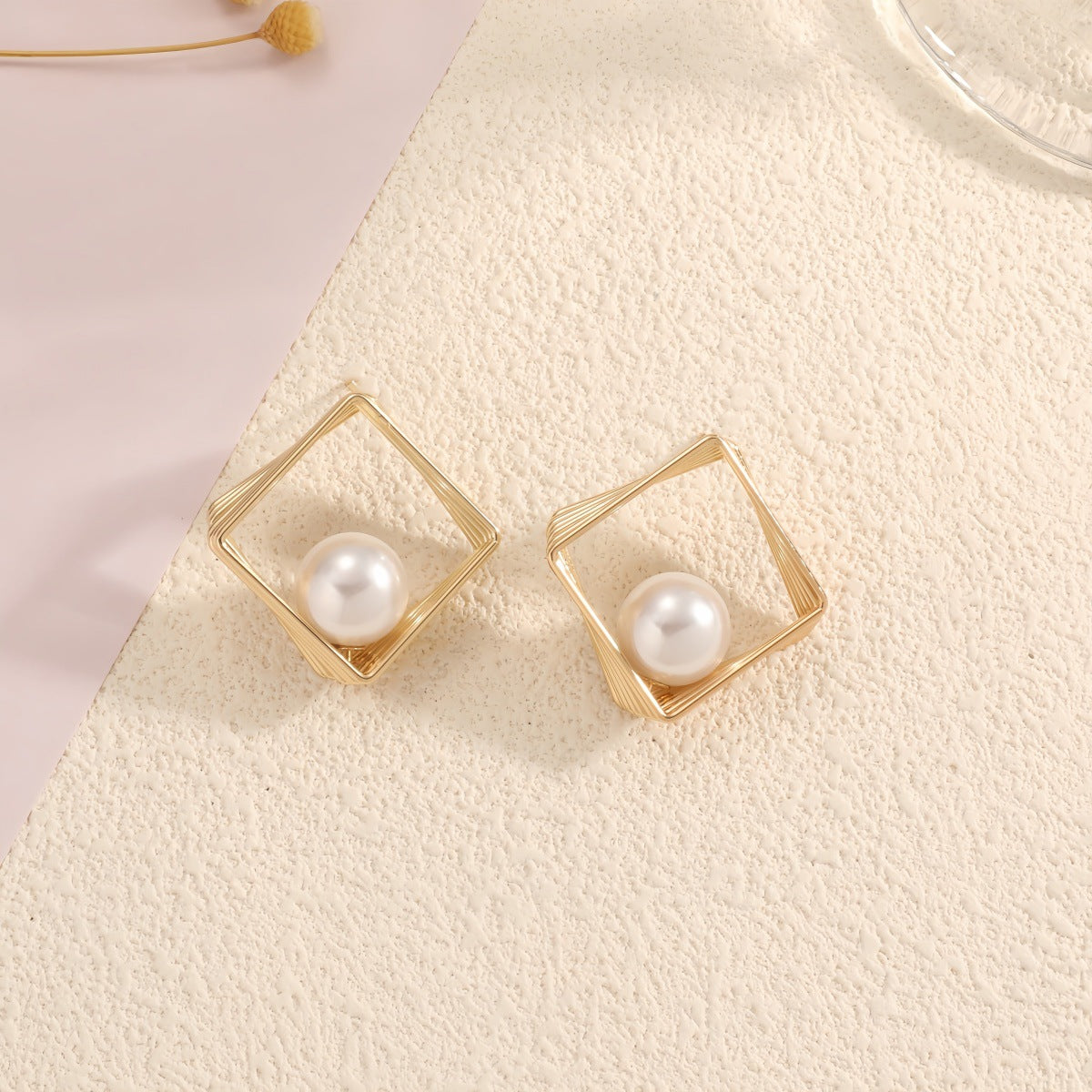 Damen Ohrringe mit eleganter Perlen- und geometrischer Form Shop Nory