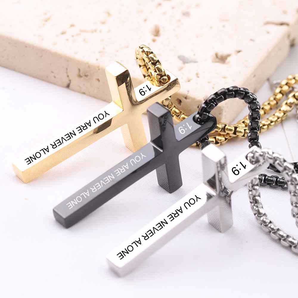 Damen Halskette mit hochwertigem Kreuzanhänger und graviertem Schriftzug Shop Nory