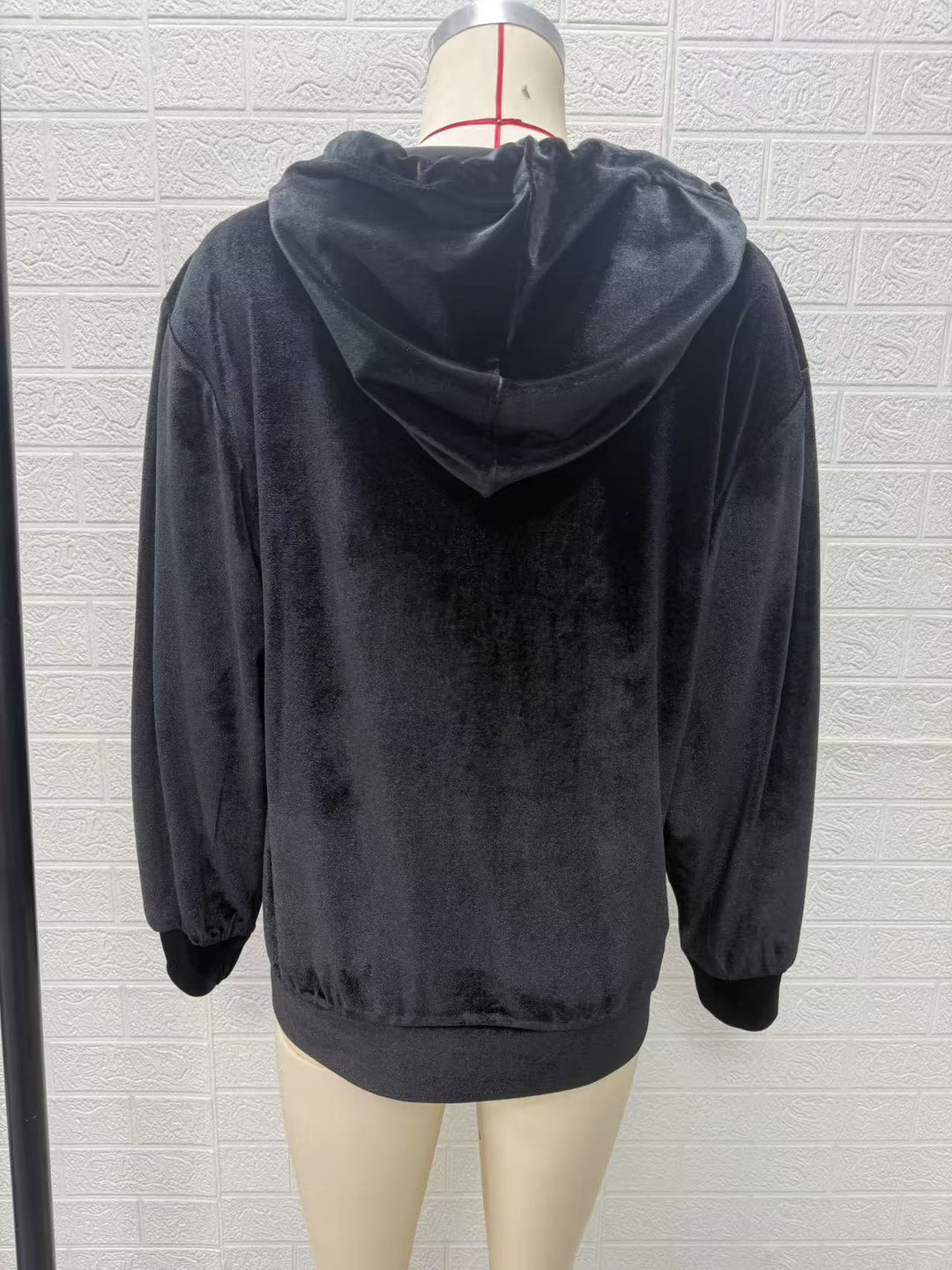 Damen Oversize Samt-Kapuzenjacke mit elastischem Saum und weiten Ärmeln Shop Nory