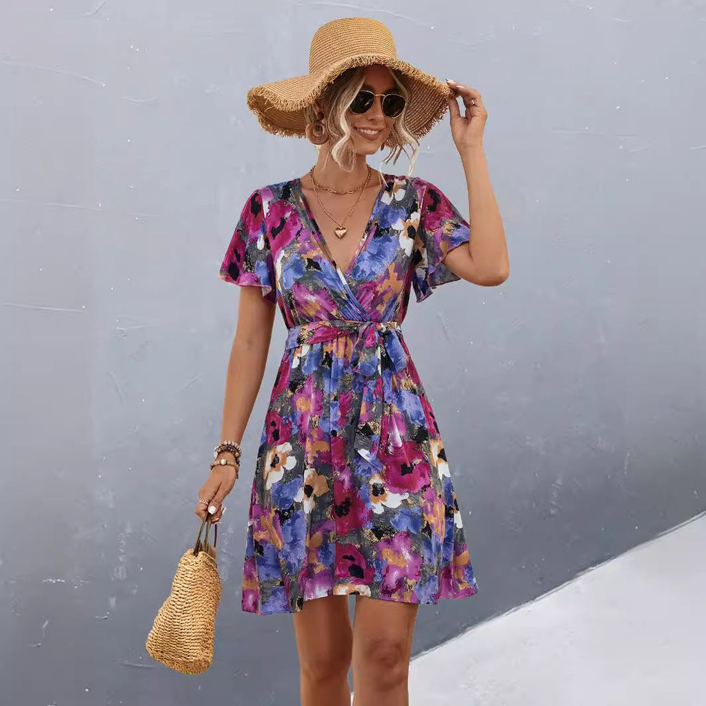 Damen Wickelkleid mit floralem Muster und schwingendem Rock