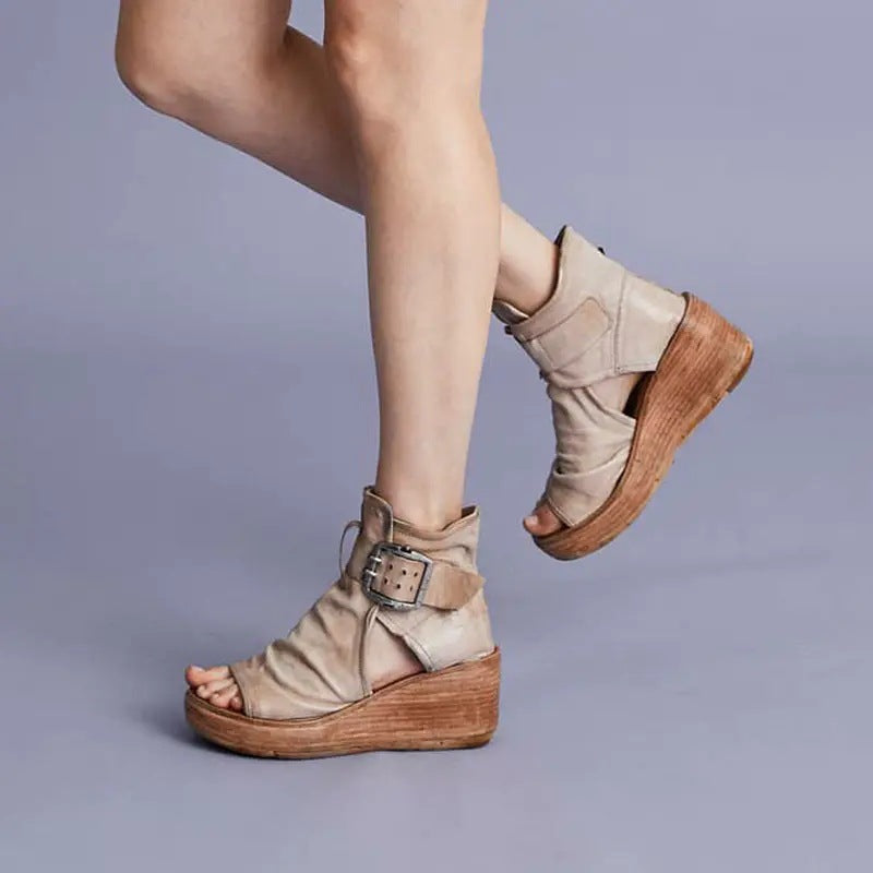 Damen Wedge-Sandaletten mit verstellbarem Schnallenverschluss und komfortablem Fußbett