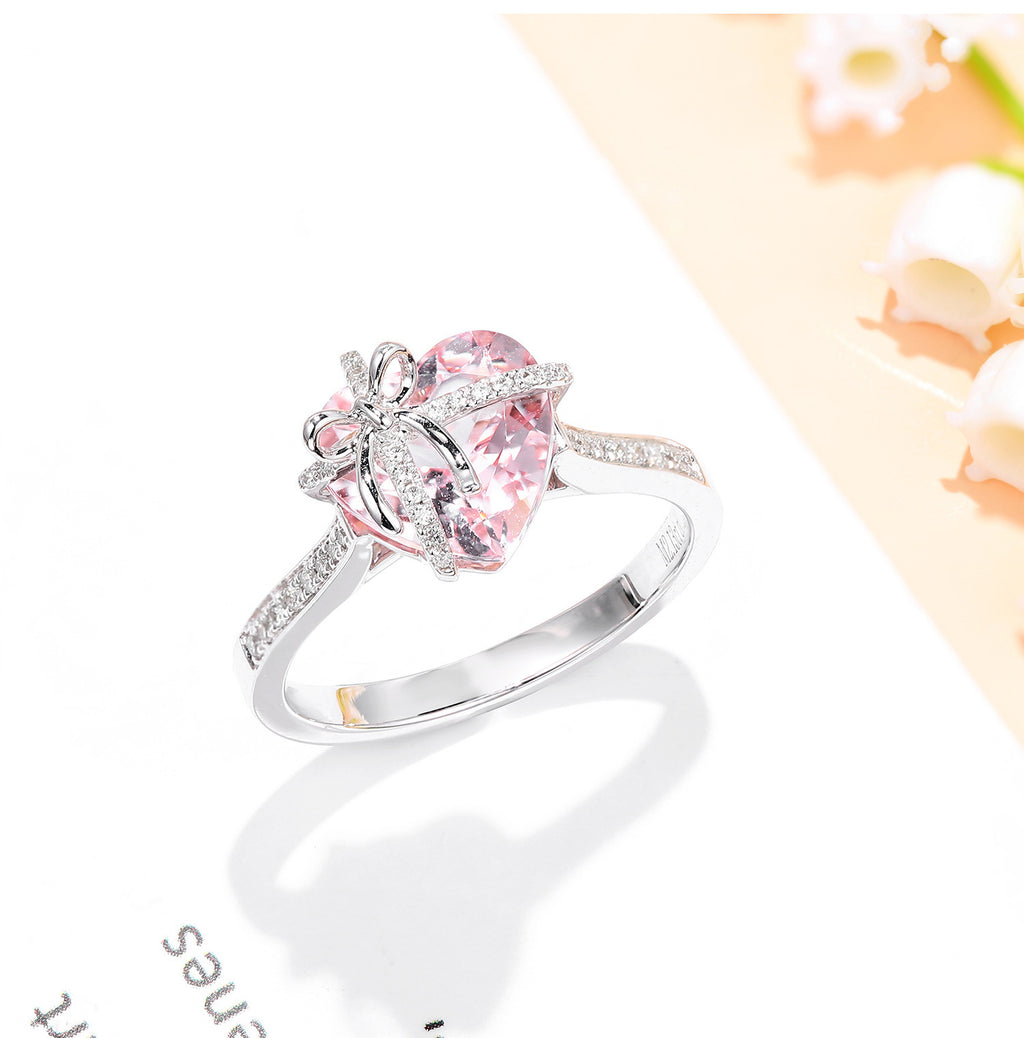 Damen Schmuckring mit funkelndem Herzdesign und elegantem Zirkonia-Besatz Shop Nory