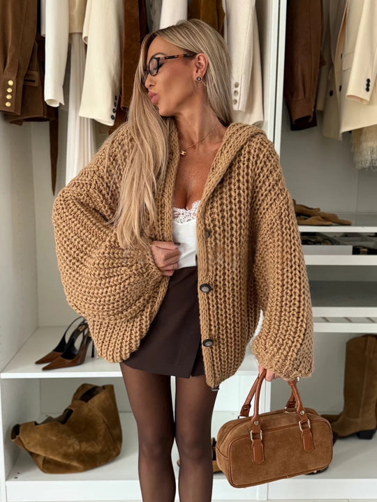 Damen Oversized Strickcardigan mit Kapuze, grob gestricktem Chunky-Garn und Knopfleiste Shop Nory