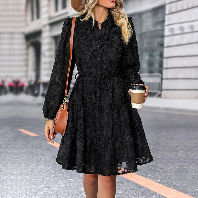 Damen Kleid im romantischen Boho-Stil mit Knopfverschluss und Bindegürtel