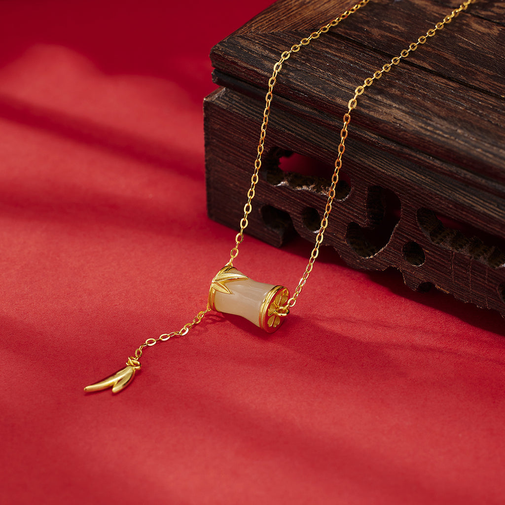 Damen Halskette mit kunstvollem Bamboo-Anhänger Shop Nory