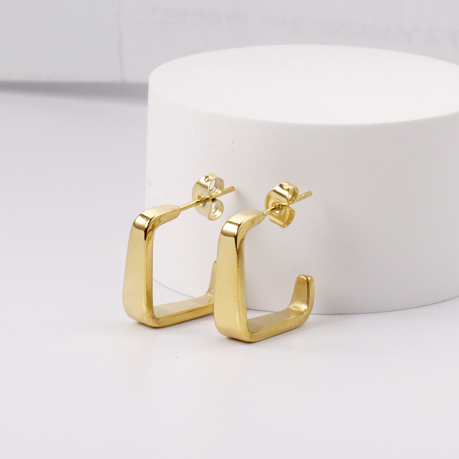 Damen Hängende Ohrringe aus hochwertigem Edelstahl mit goldplattierter Oberfläche Shop Nory