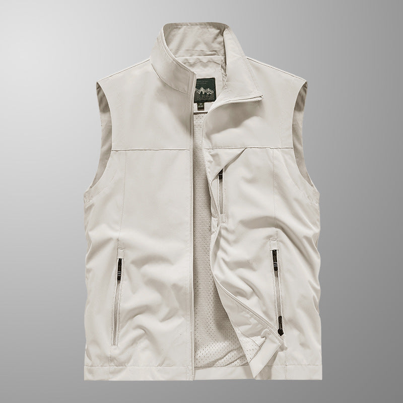 Herren Atmungsaktive Softshell-Utilityweste mit hohem Stehkragen, wasserabweisender Außenlage und mehrfachen Reißverschlusstaschen Shop Nory