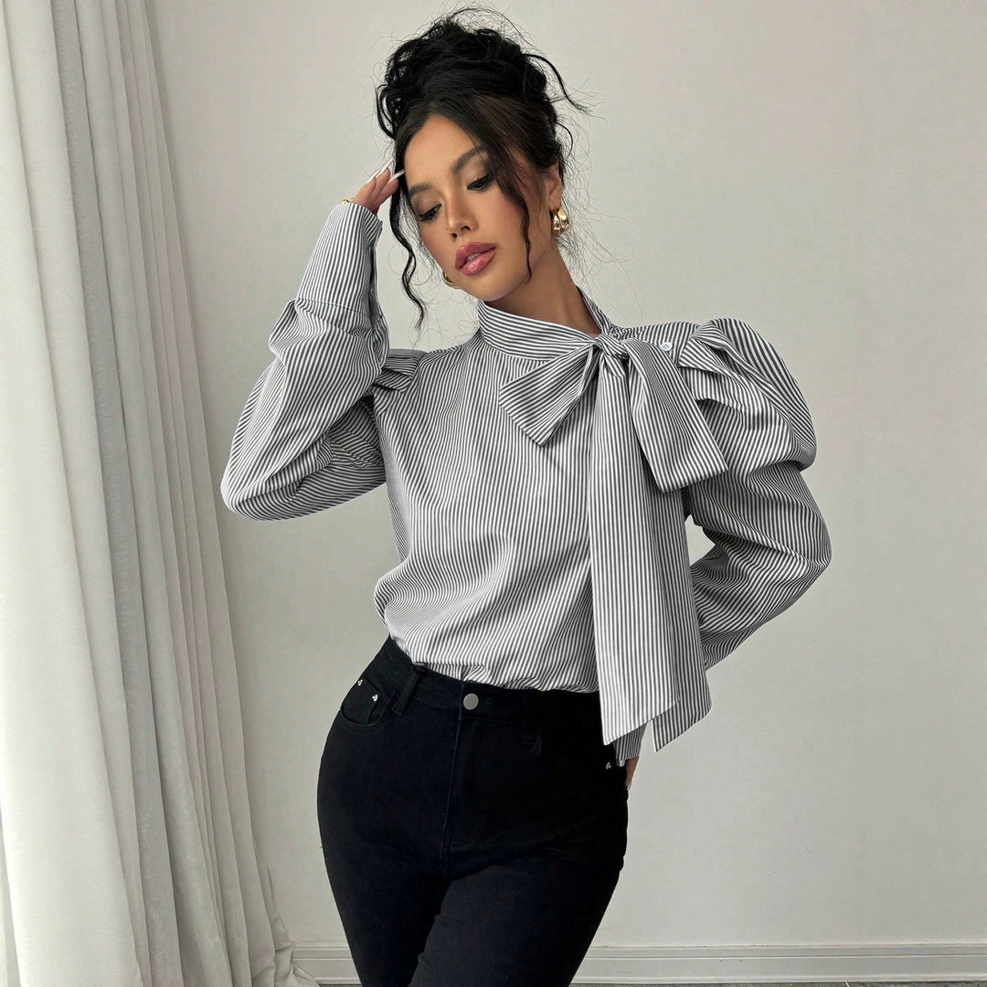 Damen Popeline-Bluse mit Stehkragen, großem Schleifenband und Ballonärmeln Shop Nory
