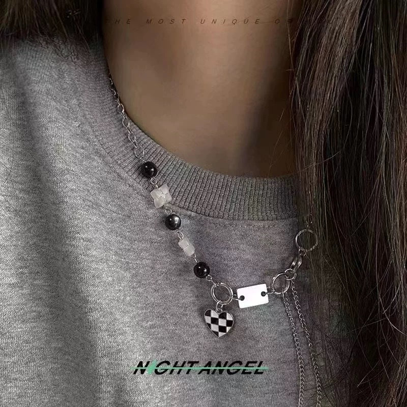 Damen Kette mit herzförmigem und einzigartigem Design Shop Nory