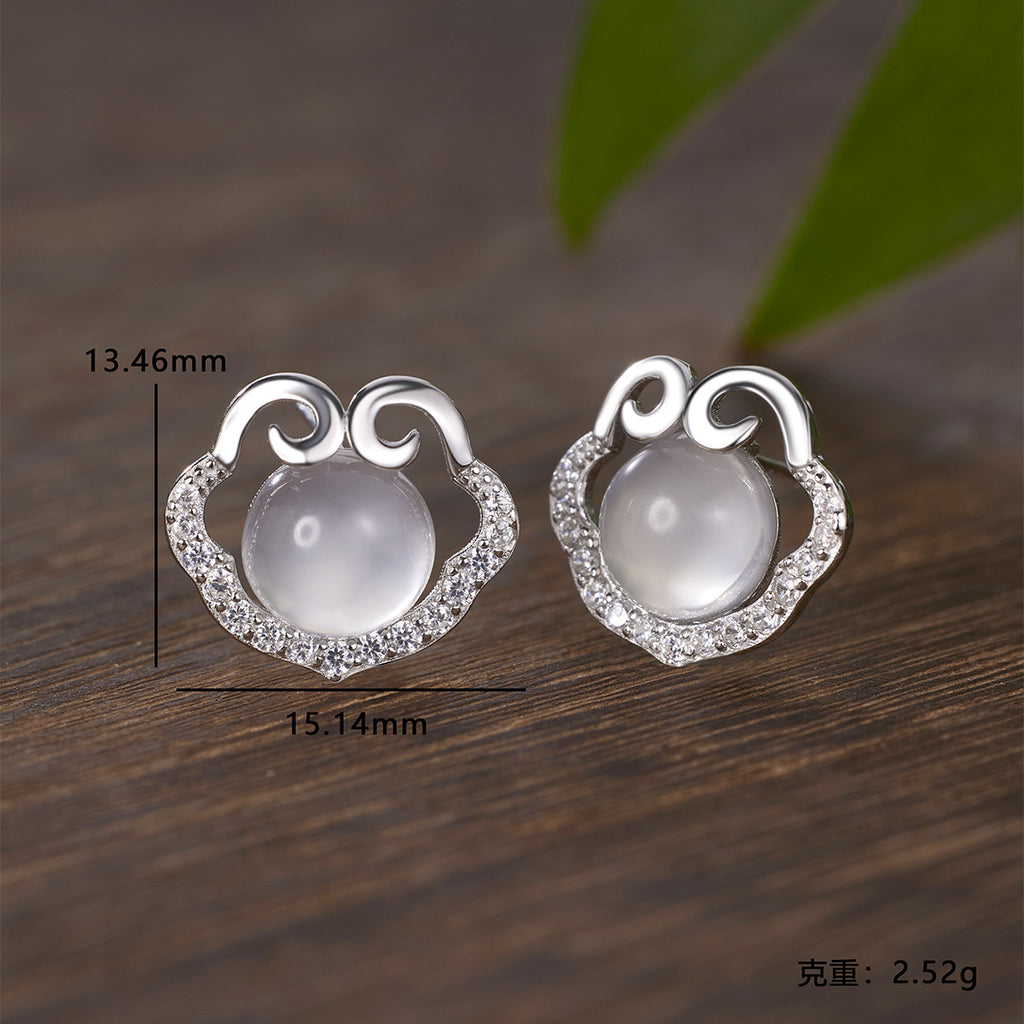 Damen Ohrstecker mit filigranem Design und funkelnden Zirkonia Shop Nory
