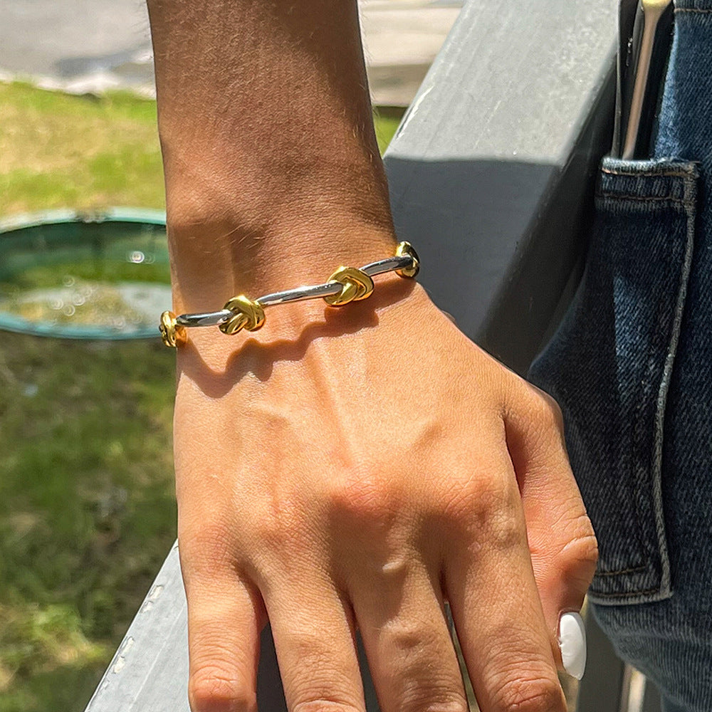 Damen Offenes Armband mit elegantem Knoten-Design aus hypoallergenem Edelstahl Shop Nory