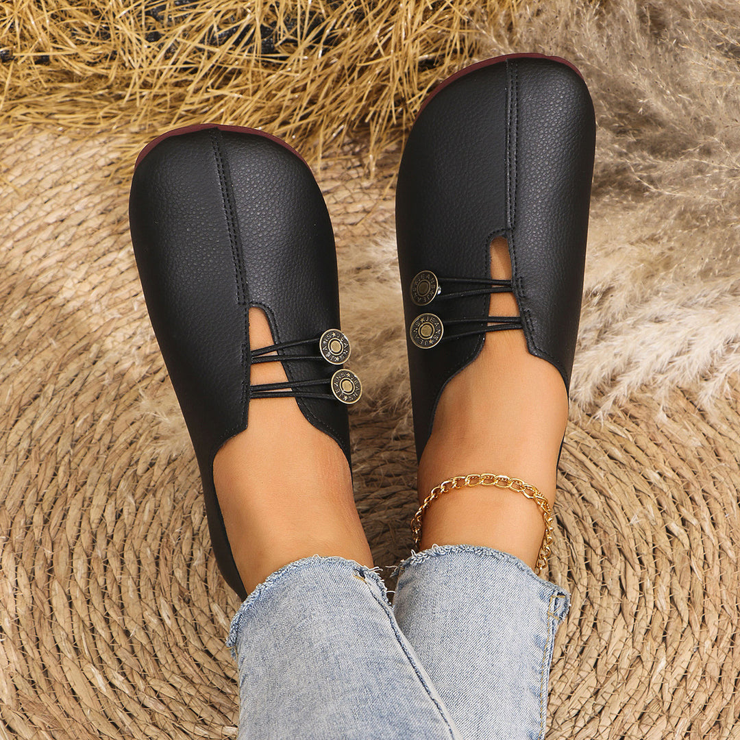 Damen Bequeme geschlossene Slipper mit Zierknöpfen und elastischer Schnürung Shop Nory