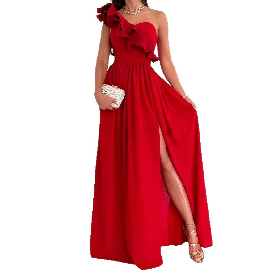Damen Maxikleid mit asymmetrischem Schnitt und voluminösem Rüschendetail