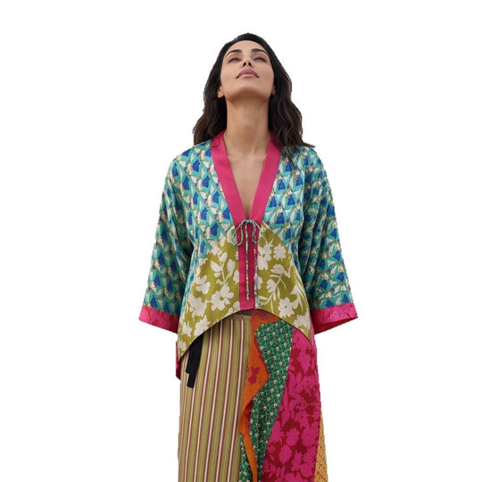 Damen Patchwork-Kimono-Top aus Seidenmix mit tiefem V‑Ausschnitt und Bindegürtel Shop Nory