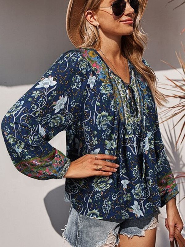Damen Boho-Bluse mit floralem Print, V‑Ausschnitt mit Bindeband und Plissée-Details Shop Nory