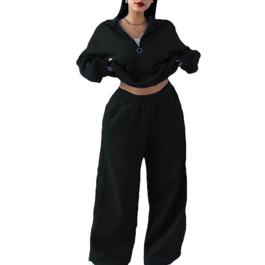Damen Cropped Oversize-Sweatshirt mit halbem Reißverschluss und weite High-Waist Jogginghose Set Shop Nory