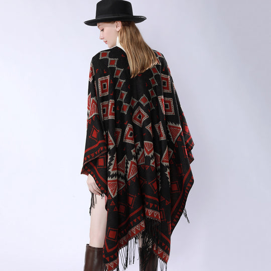 Damen Zweilagiger Kapuzen-Überwurf mit asymmetrischem Fransensaum und geometrischem Jacquard Shop Nory