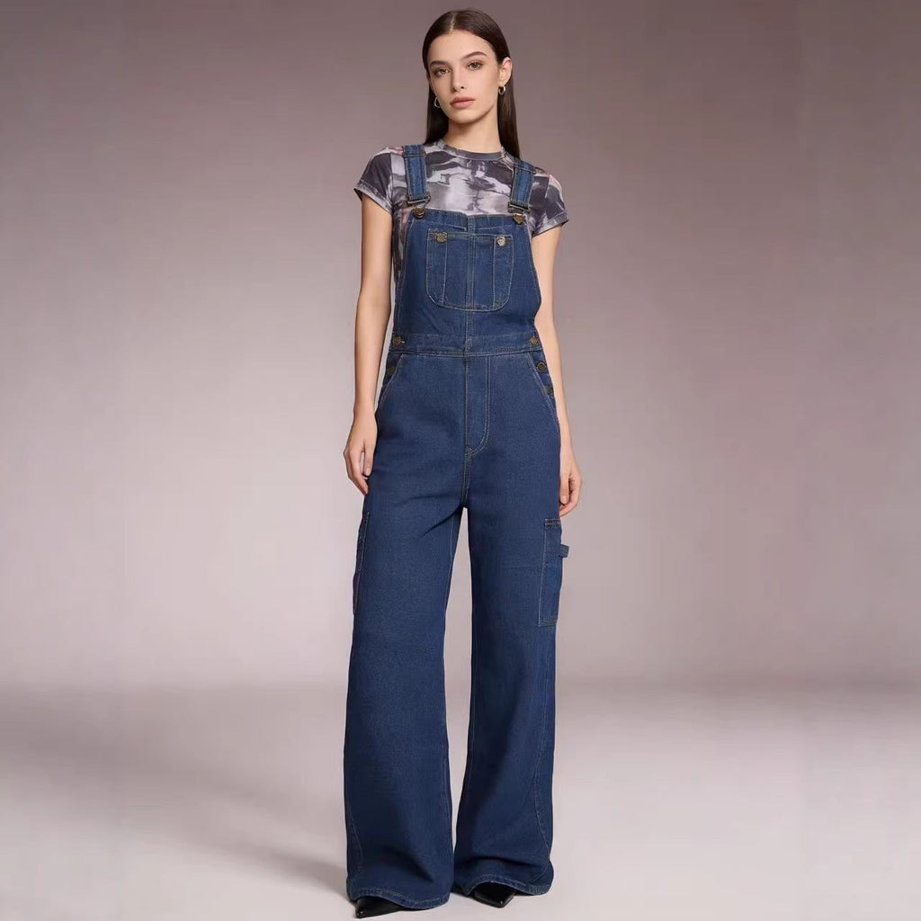 Damen Latzhose im lässigen oversized Schnitt mit funktionalen Seitentaschen