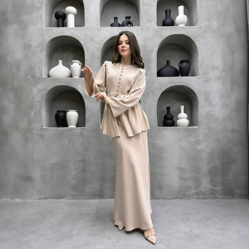 Damen Elegantes Kleid mit Rüschendetails und Knopfleiste