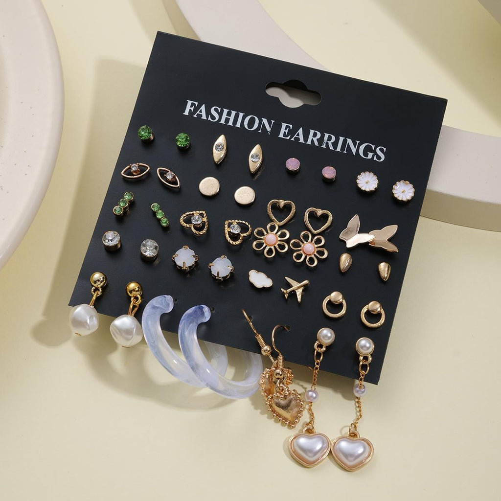 Damen Ohrstecker-Set mit vielfältigen Designs und funkelnden Akzenten Shop Nory