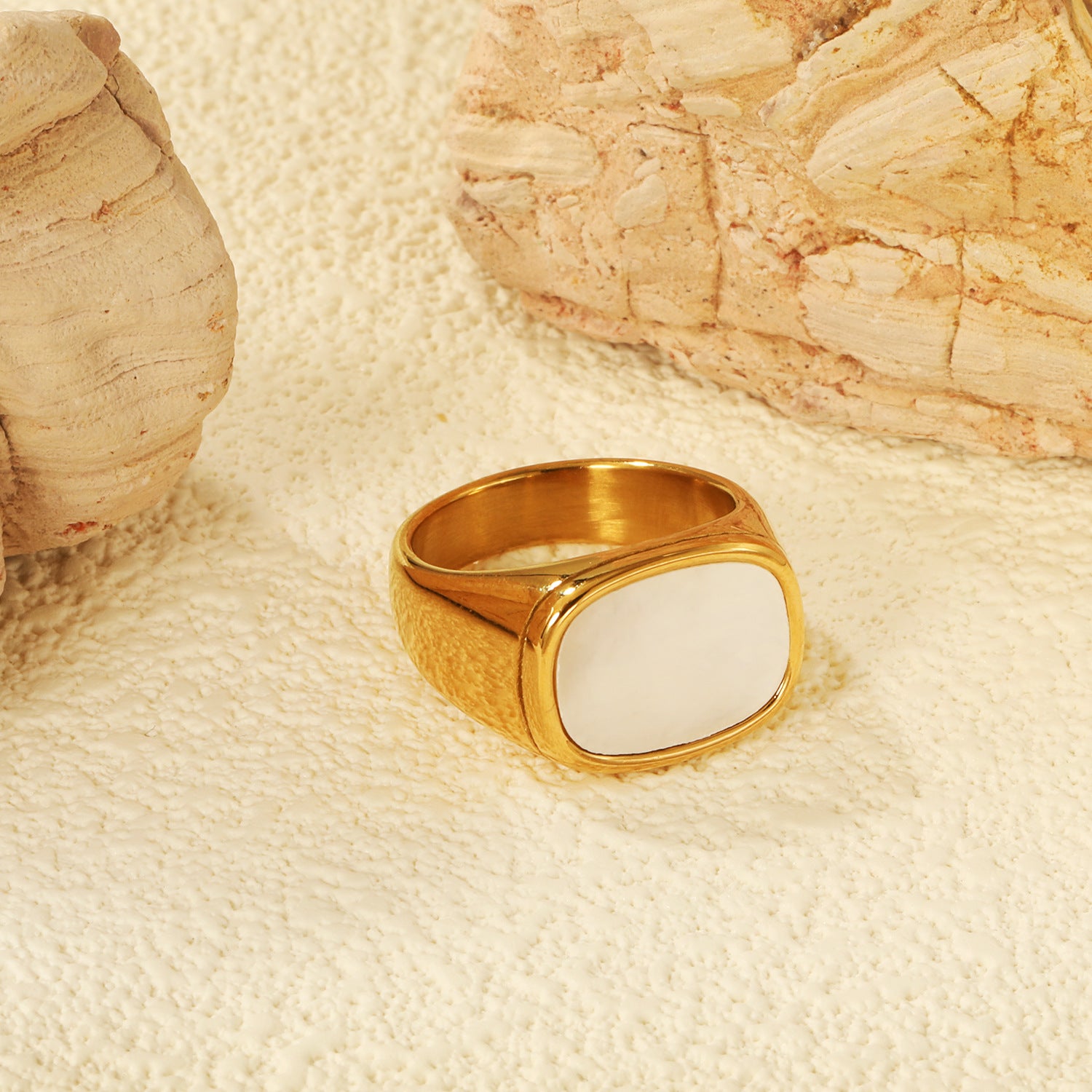 Damen Ring mit elegantem, rechteckigem Perlenanhänger Shop Nory