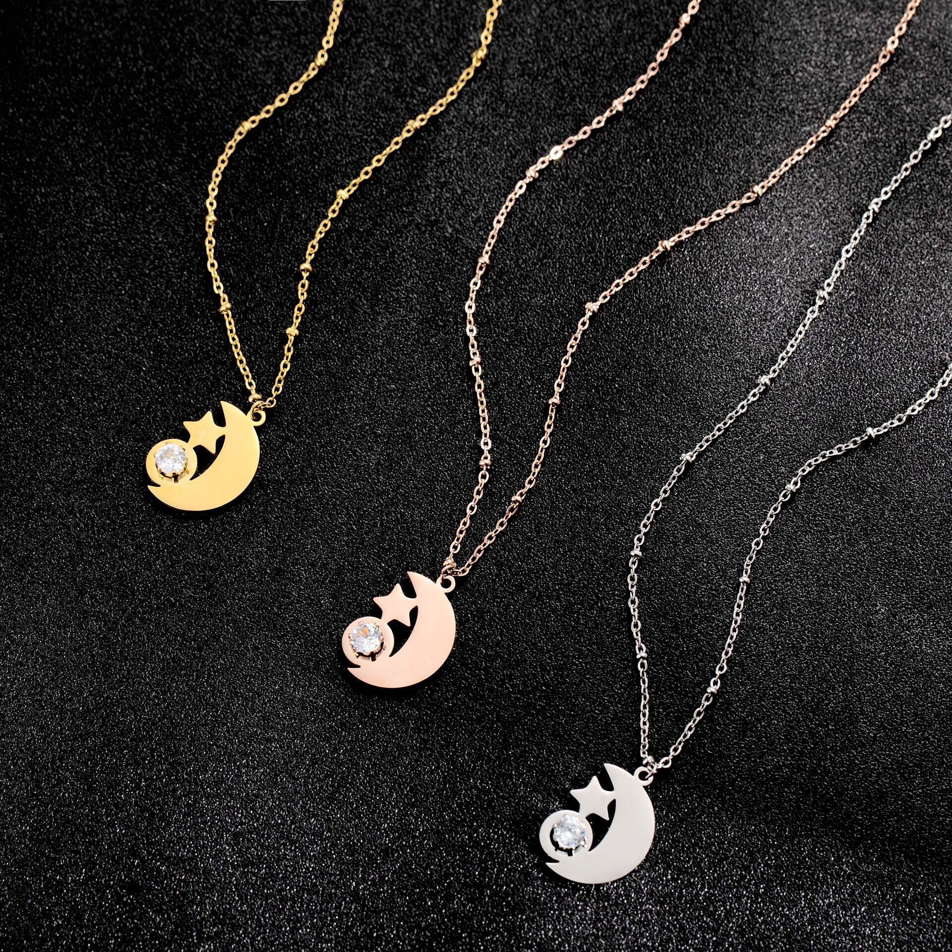 Damen Halskette mit elegantem Mond- und Sternmotiv Shop Nory