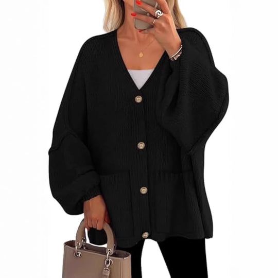 Damen Oversize Strickcardigan mit V-Ausschnitt, goldenen Zierknöpfen und aufgesetzten Taschen Shop Nory
