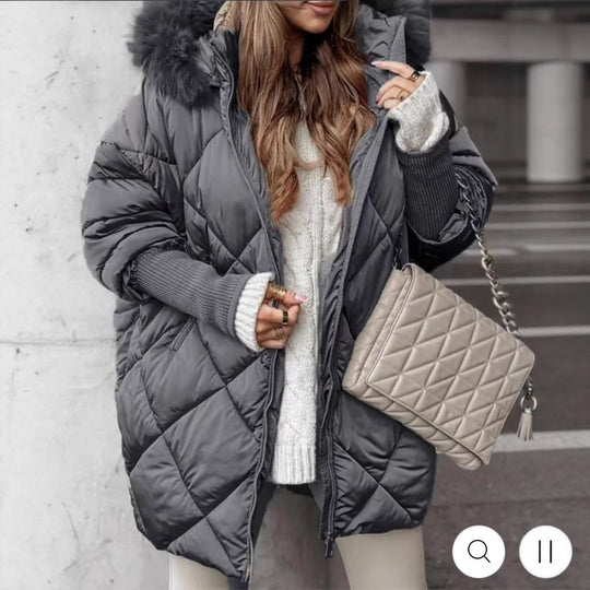 Damen langer gesteppter Winterparka mit großer Kapuze und Kunstfellbesatz Shop Nory