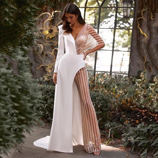 Damen Eleganter Jumpsuit mit asymmetrischem Schnitt und funkelnden Akzenten