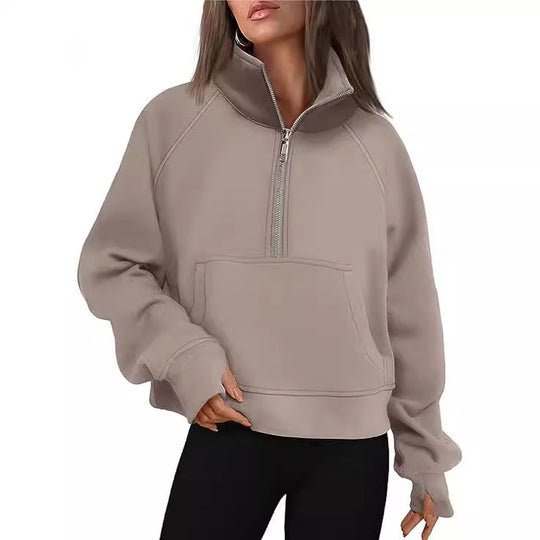 Damen nan cropped Halbzip-Sweatshirt mit hohem Stehkragen, Kängurutasche und überschnittener Schulter Shop Nory