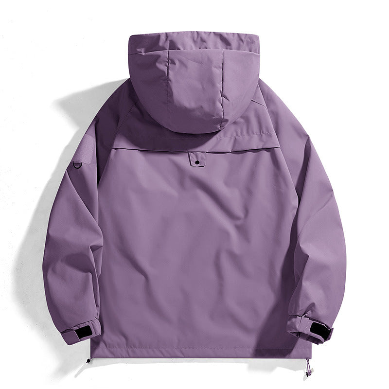 Damen Outdoor-Jacke mit verstellbarer Kapuze und atmungsaktiven Einsätzen