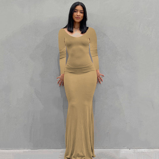Damen Körperbetontes Maxi‑Jerseykleid mit taillierter Drapierung, langen Ärmeln und ausgestelltem Saum Shop Nory