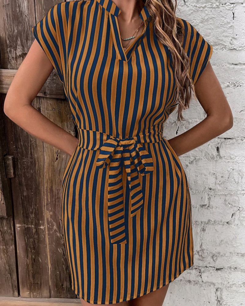 Damen Kurzarm Hemdkleid mit schmalem Taillengürtel