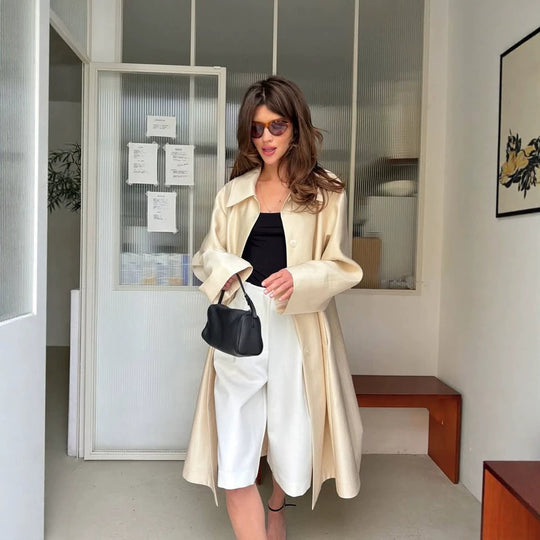 Damen Leichter Satin‑Optik Longcoat mit kastiger Oversize‑Silhouette Shop Nory