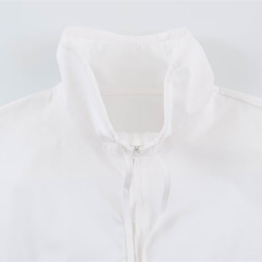 Damen Leichte taillierbare Windjacke mit Stehkragen, Tunnelzug und Ballonärmeln Shop Nory