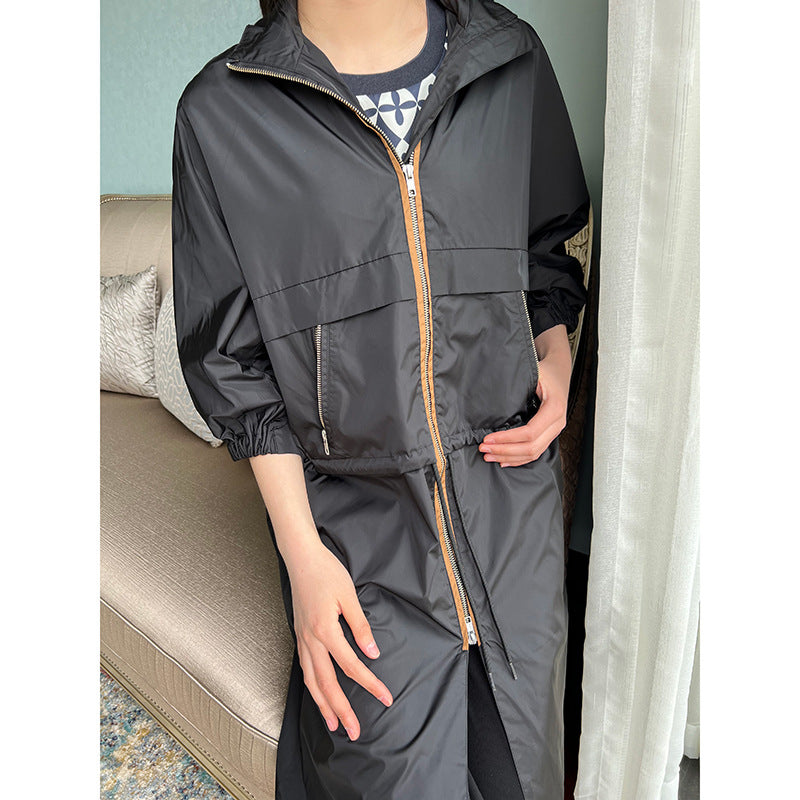 Damen Leichter Oversize-Regenmantel mit Kapuze, Zwei-Wege-Reißverschluss und verdeckten Reißverschlusstaschen Shop Nory