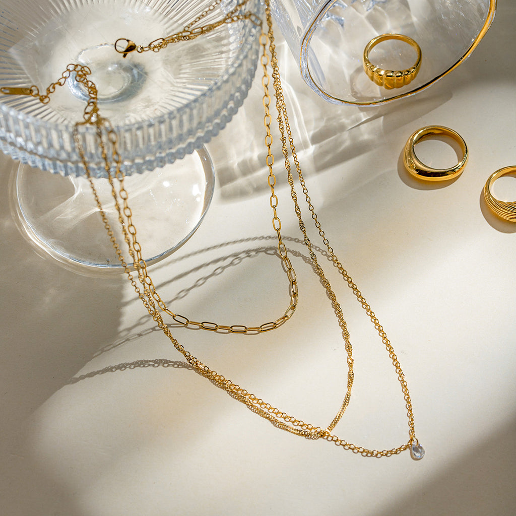 Damen Halskette mit dreischichtigem Design und elegantem Sternanhänger Shop Nory
