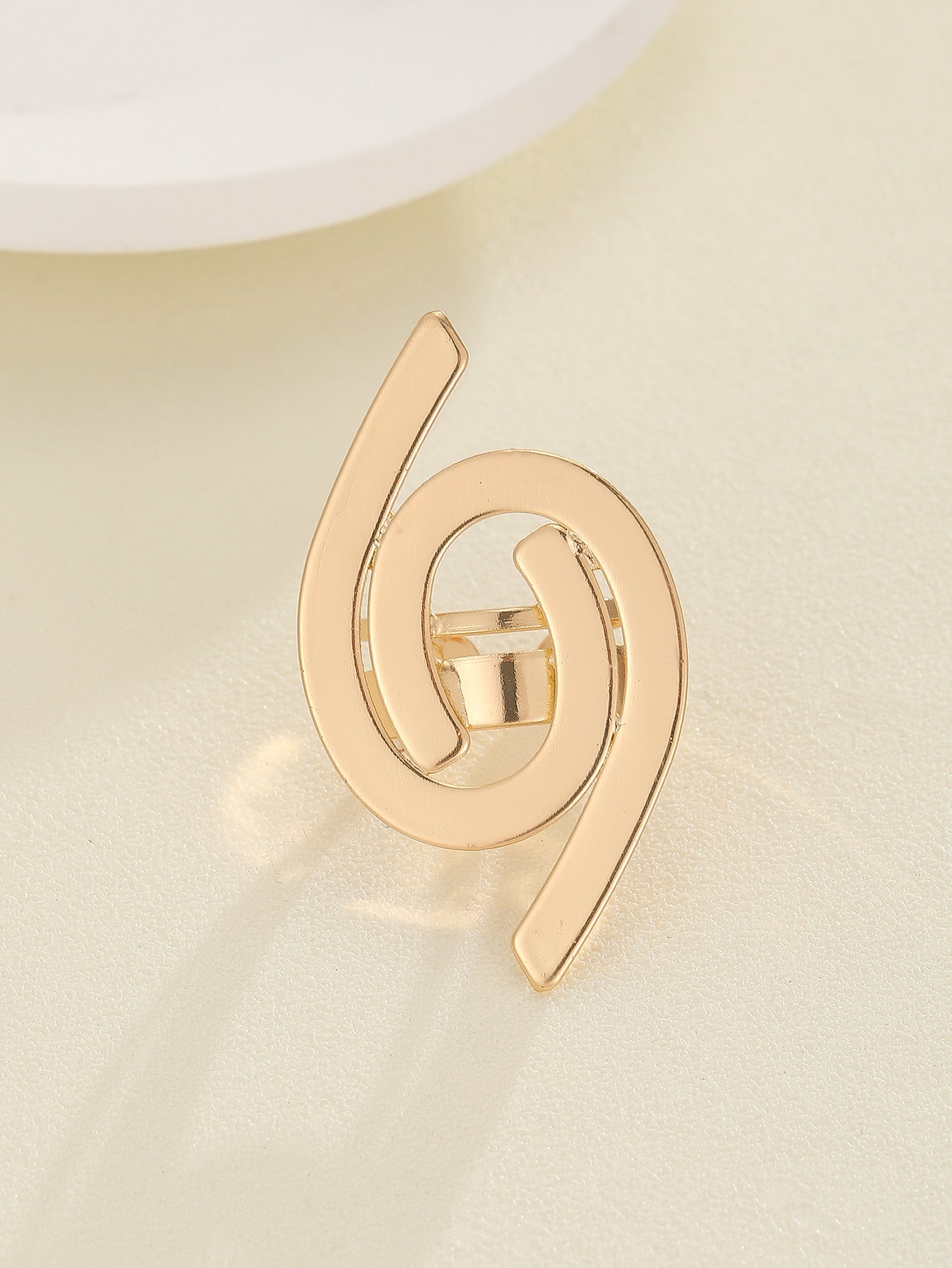 Damen Ring mit kunstvollem Muschel- und Schleifenmotiv Shop Nory