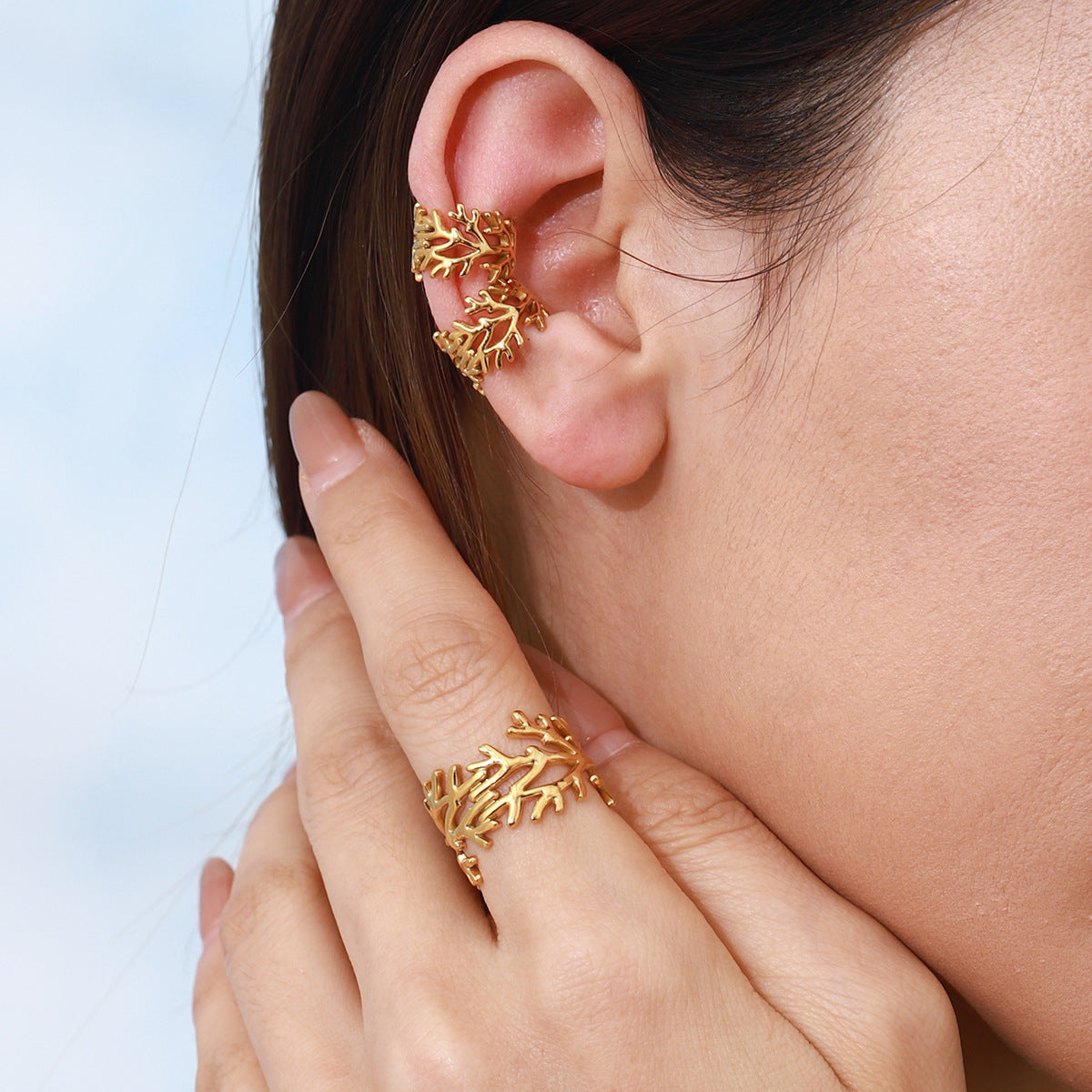 Damen Offenes Armreif mit elegantem Korallenmotiv aus hochwertigem Edelstahl Shop Nory