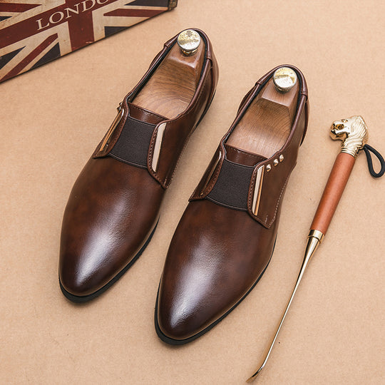 Herren elegante spitze Slip-On Business-Halbschuhe mit elastischer Gummilasche und dekorativen Metallapplikationen Shop Nory